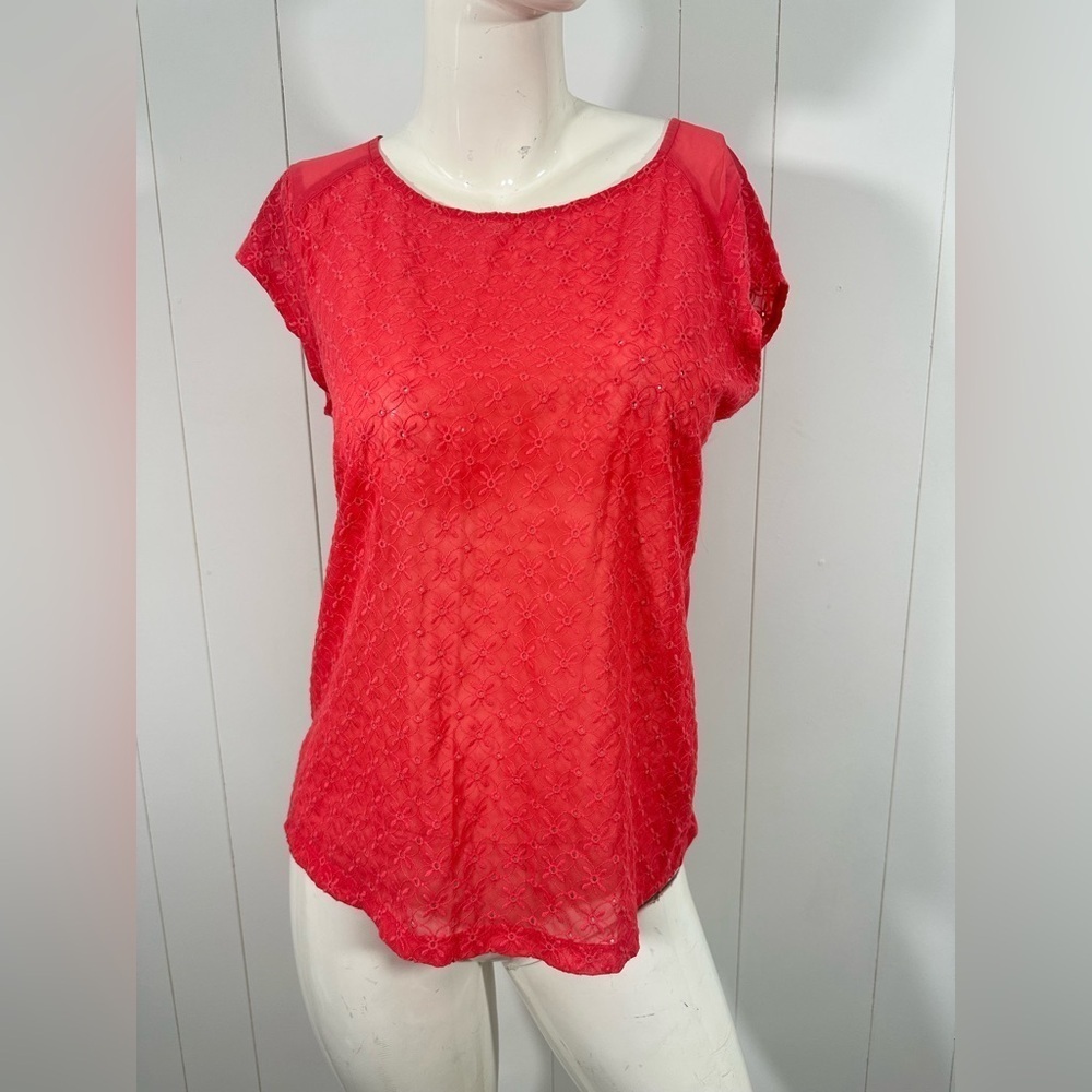 NWT The Limited EYELET LACE TEE SHIRT Women’s sz M Orange short sleeve stretch